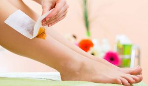 Երազի մեկնաբանություն միայնակ կանանց ոտքերի մազերը հեռացնելու մասին