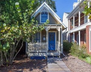 ʻO ka wehewehe ʻana i ka moeʻuhane e pili ana i kahi hale hou i ka moeʻuhane no ka wahine hemo