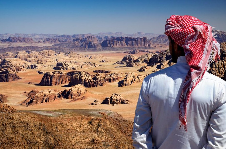 Hva er tolkningen av en drøm om å reise til Saudi-Arabia?