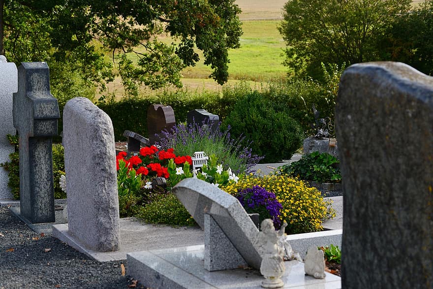 Svajonės apie kapus ištekėjusiai moteriai aiškinimas