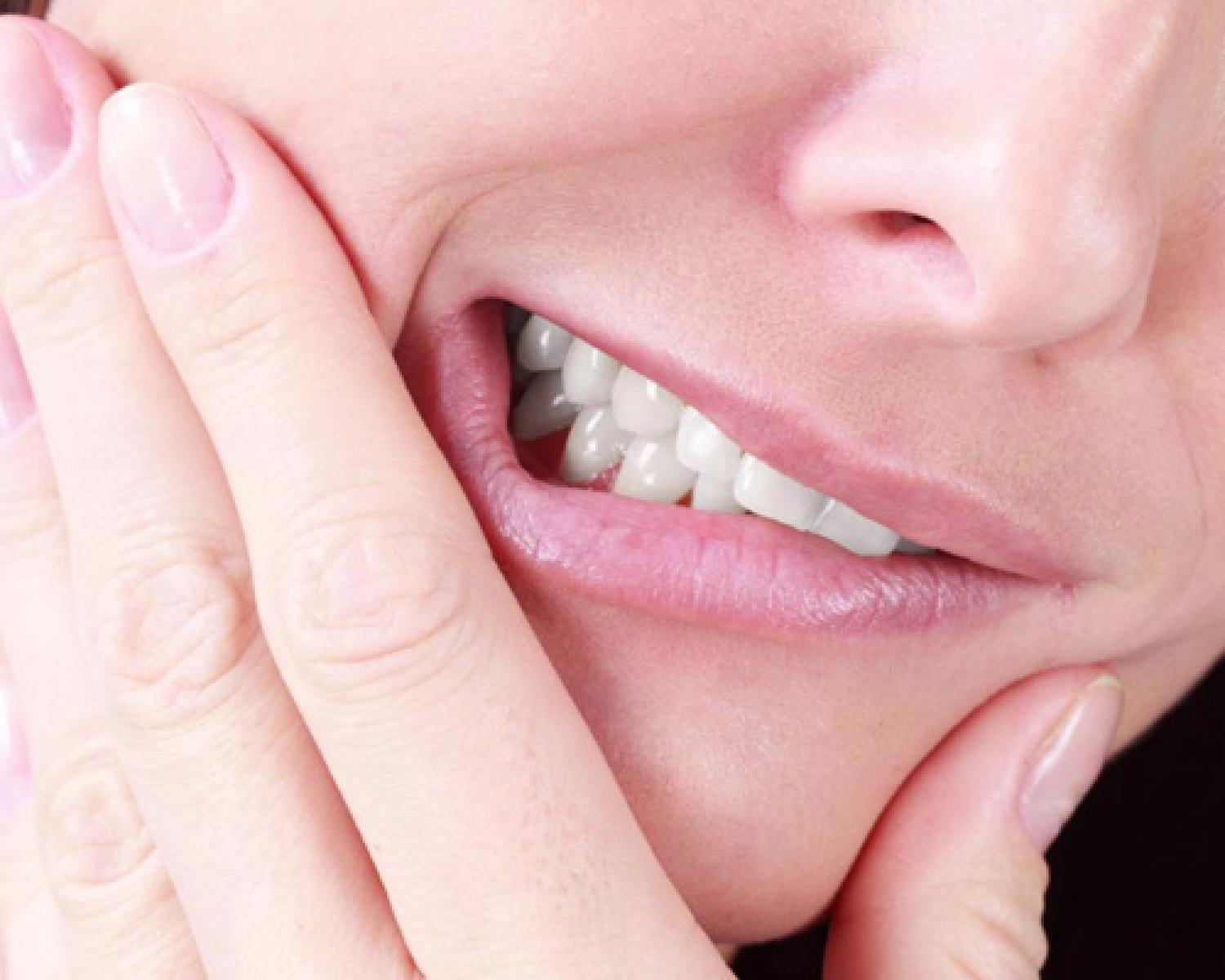 Толкување на сонот за губење на забите