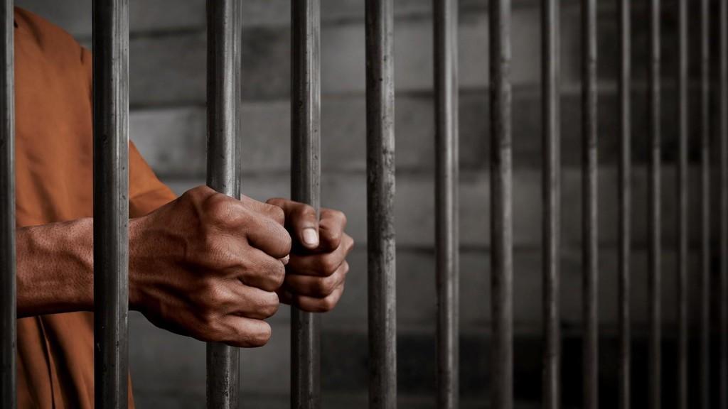 Tolkning av en drøm om å gå inn i fengsel urettmessig