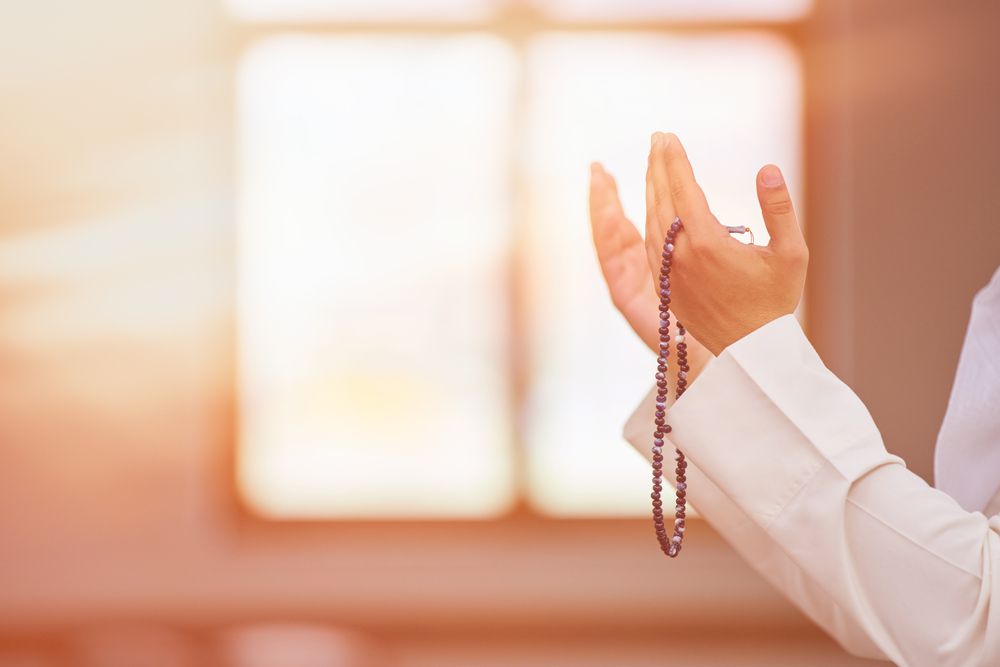 För en man som väcker det i bön till Gud - en egyptisk webbplats