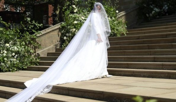 تفسير رؤية فستان الزفاف في المنام للعزباء • موقع مصري