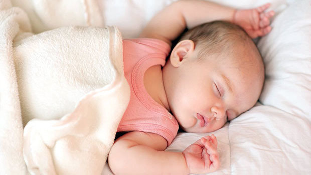 Новороденче во сон