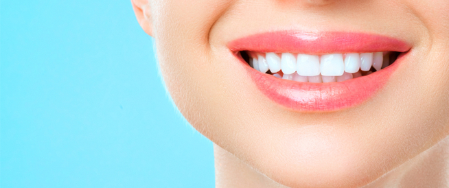 Толкување на сонот за заби за самохрани жени