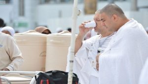 잠잠(Zamzam) 물을 마시는 꿈 해몽