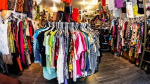 تفسير حلم الملابس المستعملة