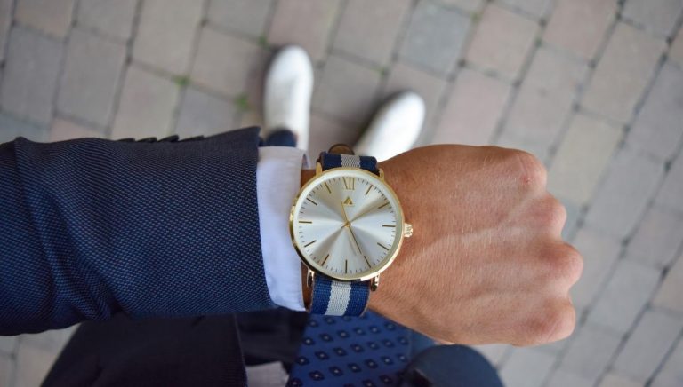 ʻO ka wehewehe ʻana o ka hoʻopaʻa ʻana ma ka moeʻuhane