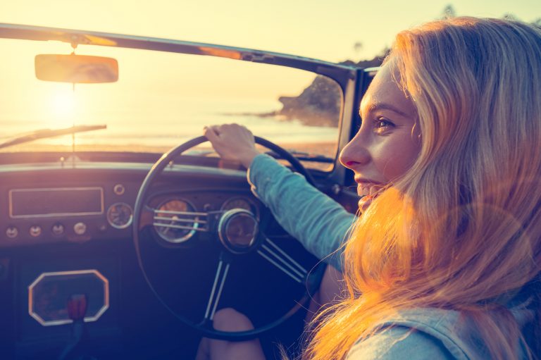 Ua moeʻuhane au e hoʻokele ana au i ke kaʻa a ʻaʻole maopopo iaʻu ke kaʻa