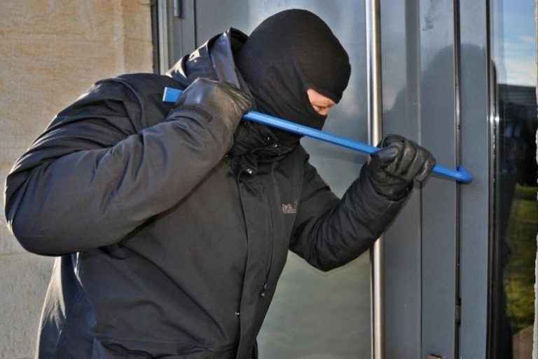 سرقة الطعام في المنام