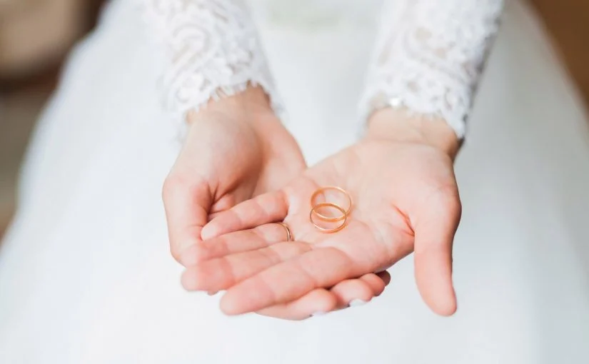 Толкување на сонот за брак за самохрани жени