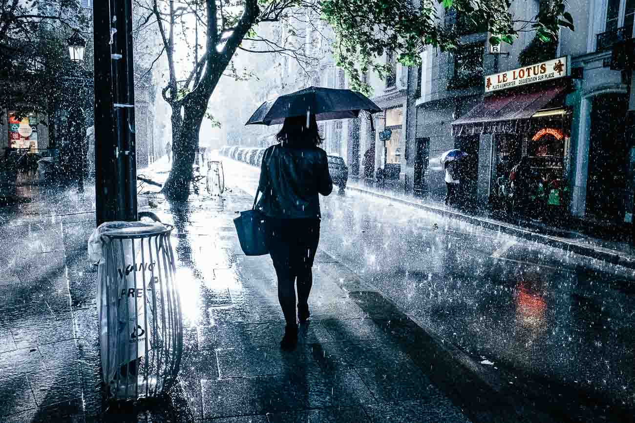 Interpretatie van een droom over regen voor een getrouwde vrouw