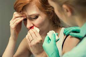 स्वप्नात नाकातून रक्त येणे