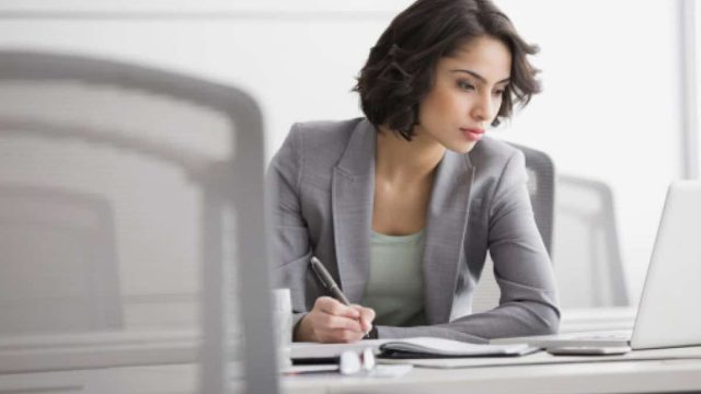 Interprétation d'un rêve sur l'obtention d'un emploi pour une femme célibataire 640x360