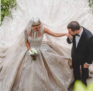 تفسير حلم الزواج للعزباء من رجل غريب