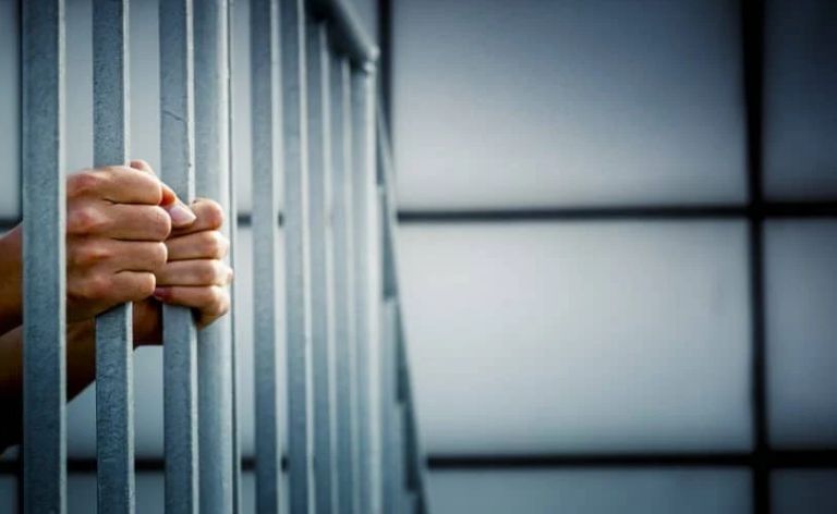 تفسير حلم خروج اخي المسجون من السجن