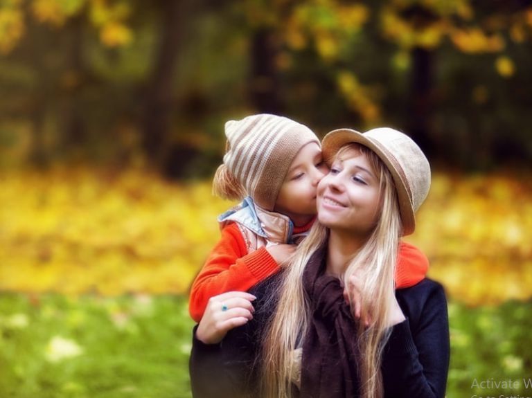 تقبيل الام في المنام