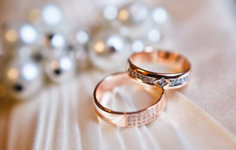 حلمت باني انخطبت