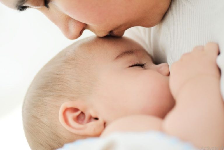 تفسير حلم خروج حليب من ثدي