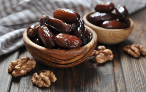 العجوة في المنام