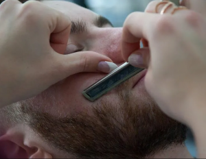 تفسير حلم حلق اللحية في المنام