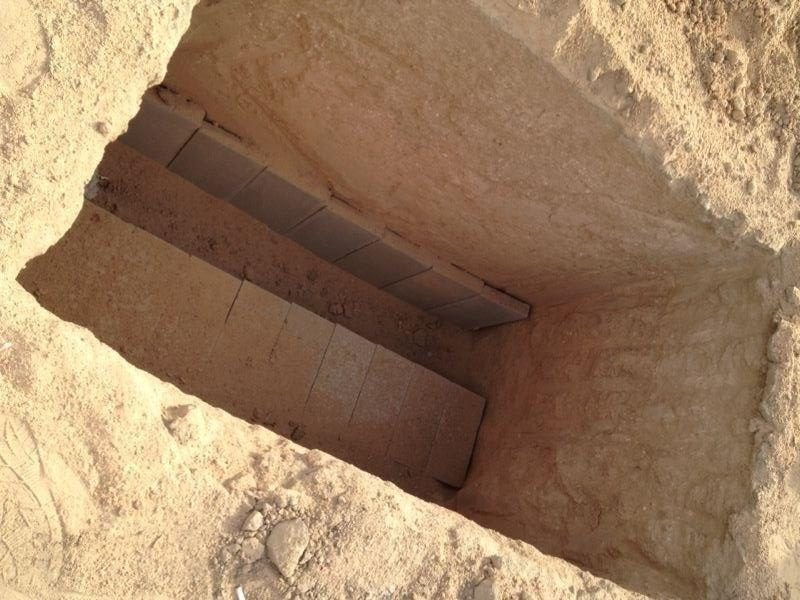 التفسير الكامل لابن سيرين لرؤية القبر المفتوح في المنام موقع مصري