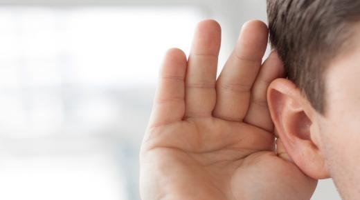 ماذا تعرف عن تفسير حلم تنظيف الأذن في المنام لابن سيرين؟