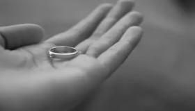 تفسير حلم إعطاء خاتم لشخص لابن سيرين وابن شاهين