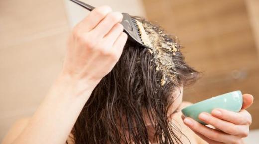 فوائد منقوع البابونج لعلاج مشاكل الشعر وتفتيح لونه