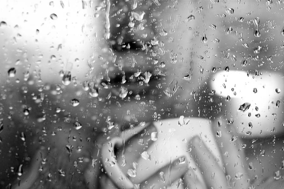 Mimpi hujan rintik-rintik untuk wanita lajang