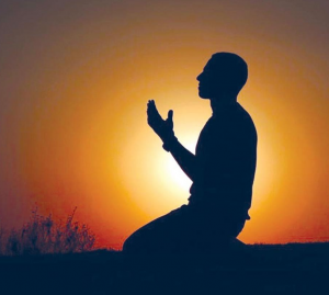 تفسير حلم الدعاء على شخص في المنام