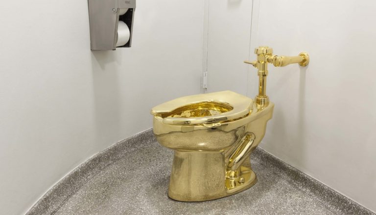 المرحاض في المنام