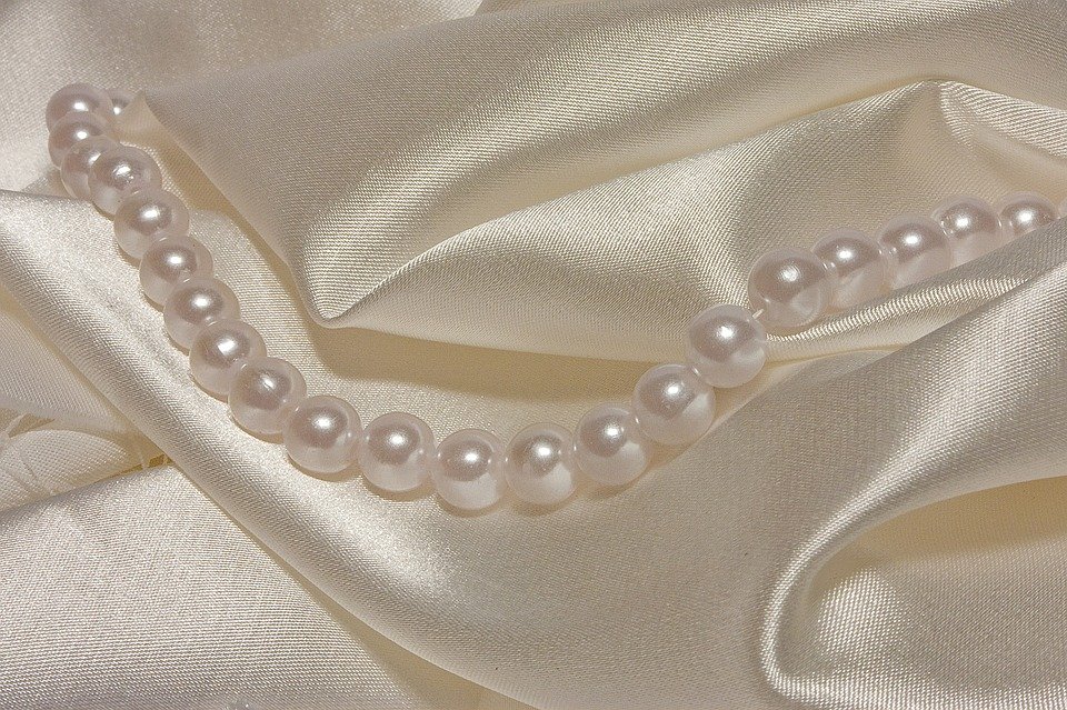 Mga perlas sa usa ka damgo