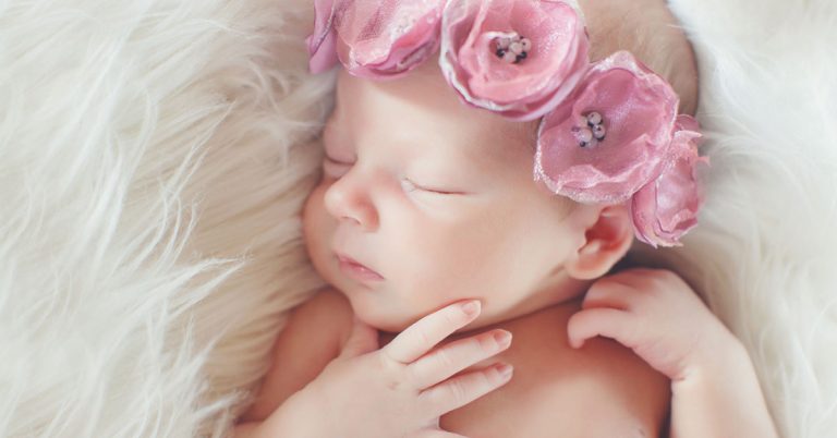 حلمت أني أنجبت بنت وأنا لست حامل