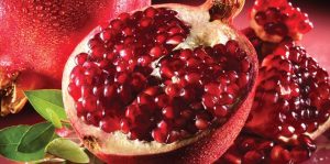 فوائد اكل الرمان على الريق