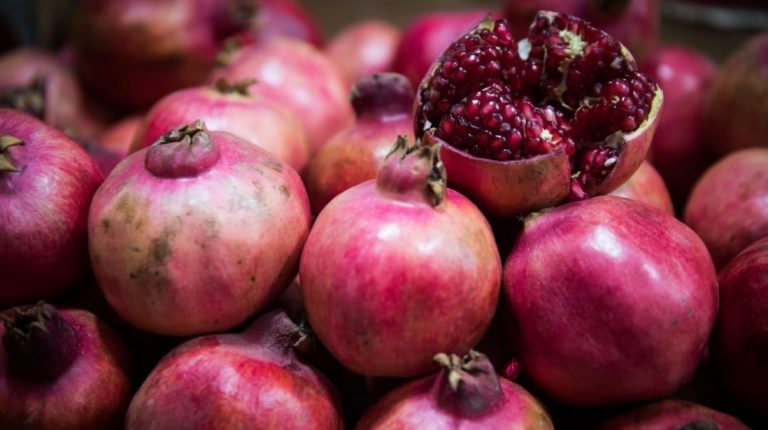 تعرف على كافة اضرار الرمان