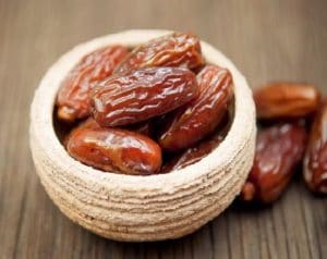 اعرف أكثر عن فوائد التمر للاطفال
