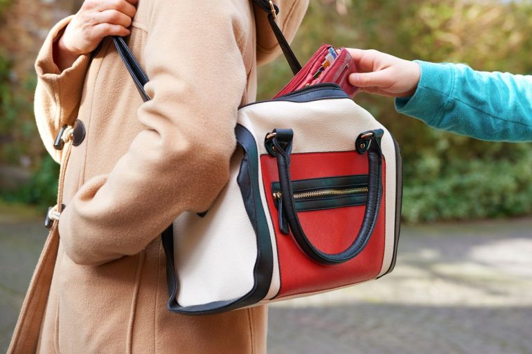 التعرض للسرقة في المنام