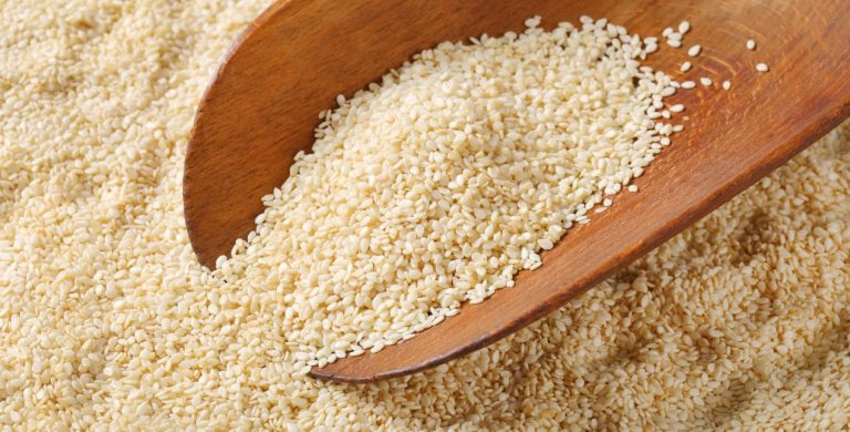 ما هي علاقة السمسم والكالسيوم