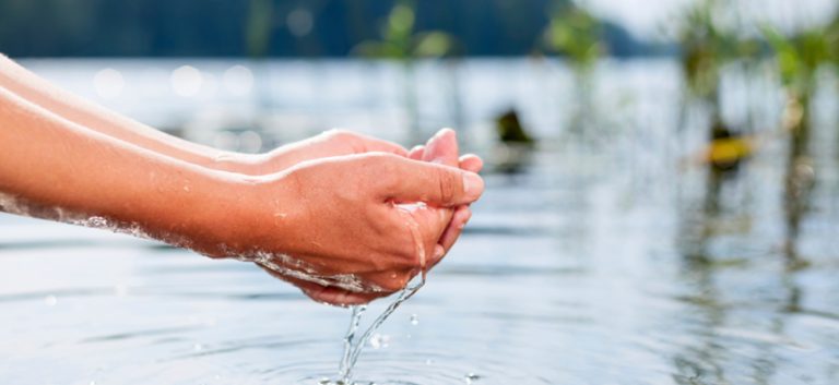 موضوع تعبير عن الماء قصير