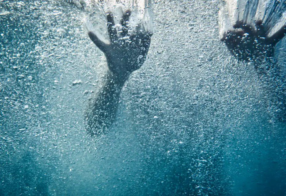 ما هو تفسير حلم إنقاذ شخص من الغرق