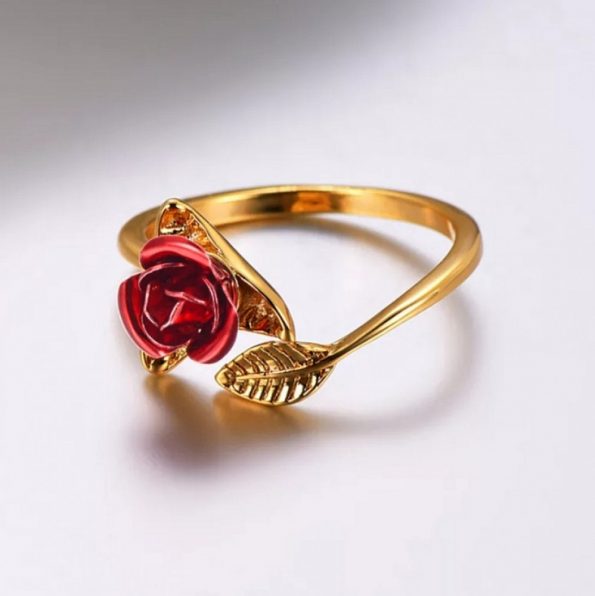 تفسير حلم إعطاء خاتم لشخص للعزباء