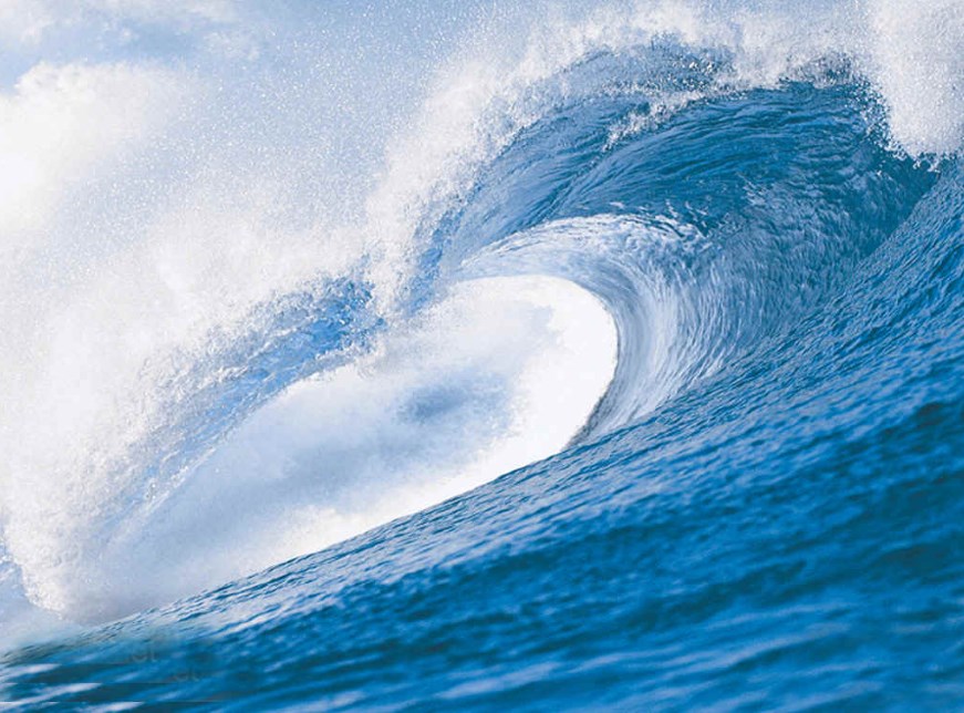 تفسير حلم أمواج البحر المرتفعة للعزباء