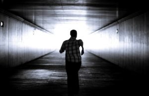 حلمت اني اجرى في المنام