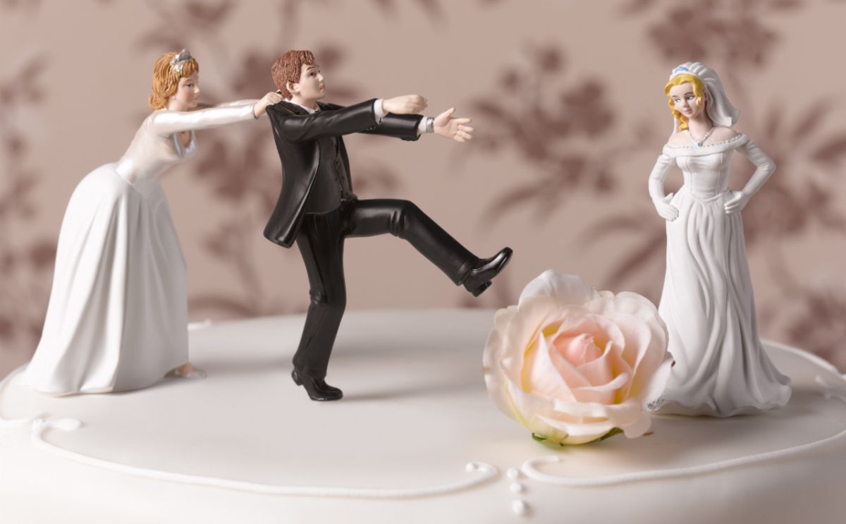 تفسير حلم زواج الزوج بثانية