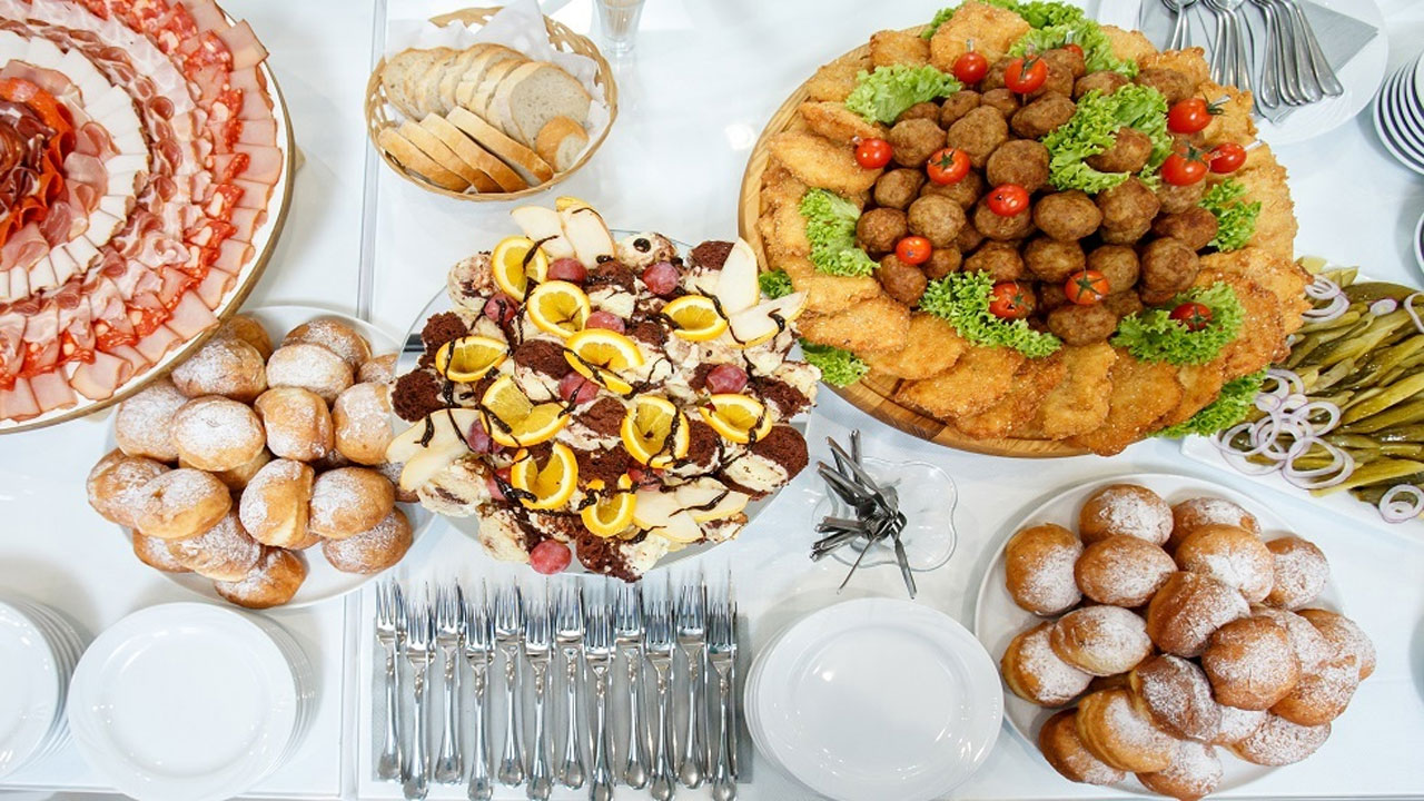 توزيع الحلوى في المنام