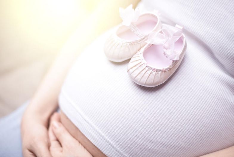تفسير حلم الحمل والولادة في المنام