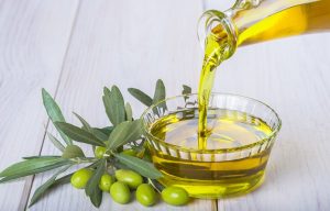 فوائد زيت الزيتون لعلاج الامساك