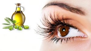 فوائد زيت الزيتون للحافظ على الرموش وتطويلها